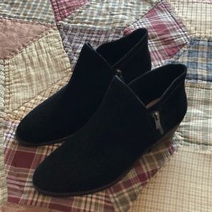 Lucky Brand booties